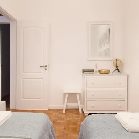 Appartement FLH Estefânia Storyteller with Terrace *